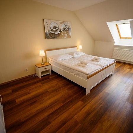 Apartman U Krale - 2 Jičín Exterior foto