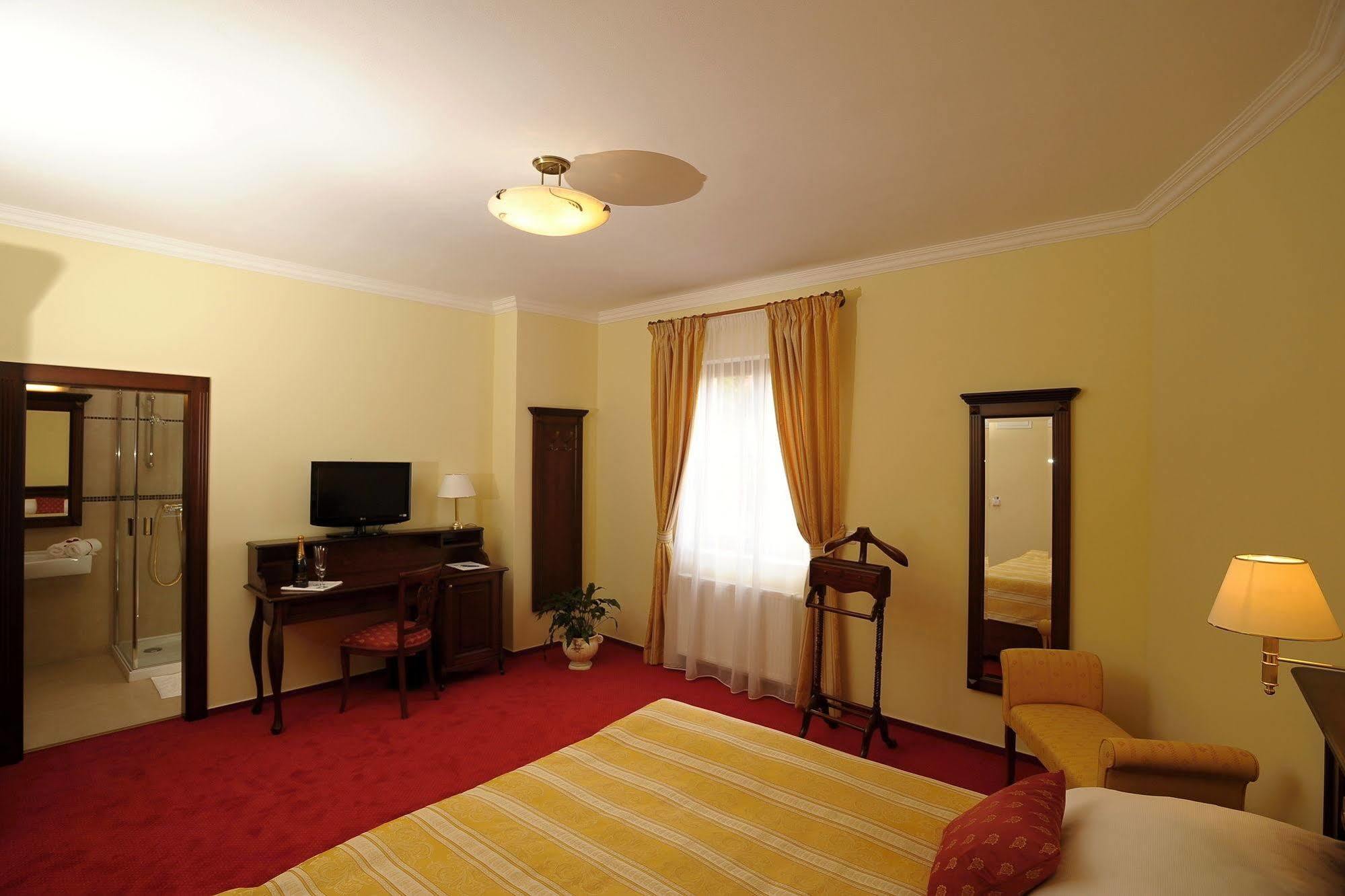 Apartman U Krale - 2 Jičín Exterior foto
